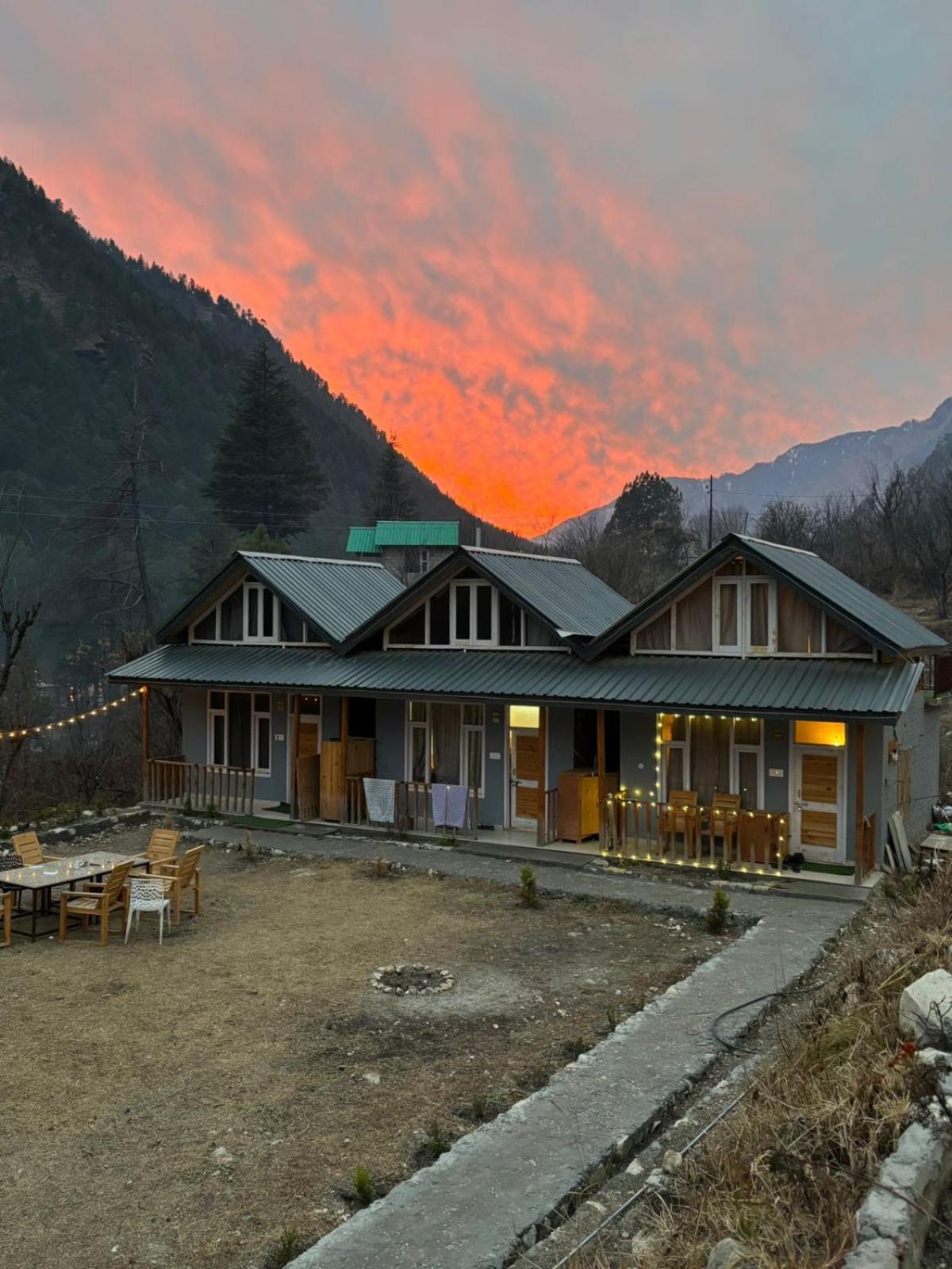 Jumboz Cabin Kasol Bagian luar foto
